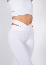 Load image into Gallery viewer, CROSS TOP