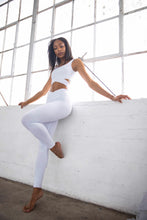 Load image into Gallery viewer, CROSS LEGGING